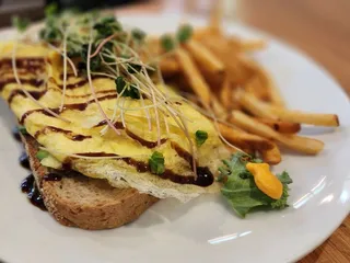 Lures Bar And Grille