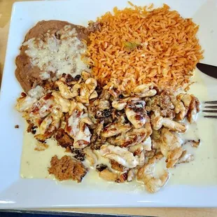 The chori Pollo was fresh and very good.  Nice portions on all the dishes.