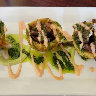 Tostones rellenos con carne (Tostones rellenos with steak)