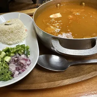 Sopa de Mariscos Soup (solo pescado y camarone)