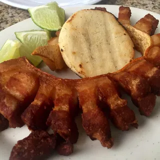 Arepa con Chicharron