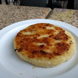 Arepa con Queso