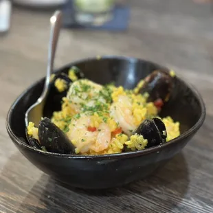 Arroz De Azafran Y Mariscos