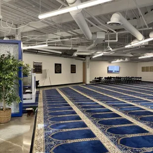 Mosque next to the coffee shop