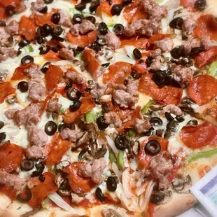 Sabrosa Pizza L; thin crust