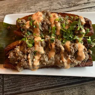 The sweetness of the plantains and the saltiness of the meat with the flavor from the sauce.... So good!