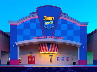 John's Incredible Pizza - Roseville