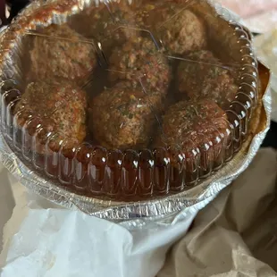 Supposed to be 6 meatballs but they gave 8. Didn&apos;t get to eat.... Too full. Lots of food!!!!!