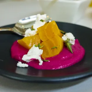 Red Beet Hummus