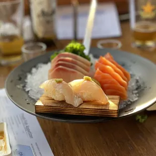 Sashimi yellowtail (hamachi) and salmon (sake)