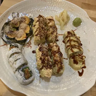 Volcano Roll, Super Vegas roll, Seven Star Roll, Crunchy Roll, Sachiko Special Roll