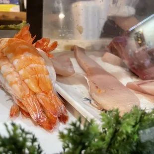 sushi, sashimi, sushi and sashimi, food