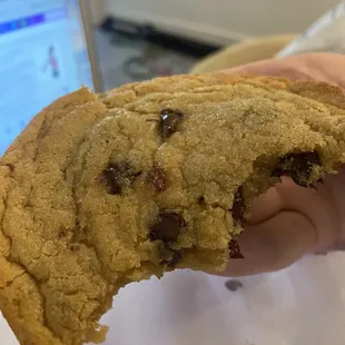 Large Chocolate Chip Cookie