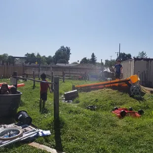 Tub and water spray for a hot Summer day.