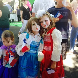 Little French Persons