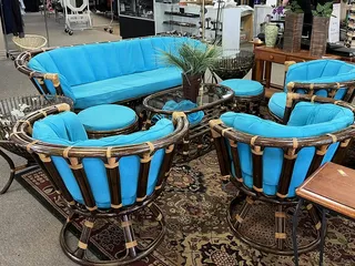 Snowline Thrift Store - Folsom