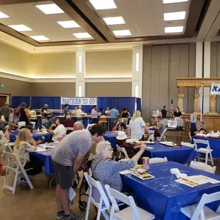 No seriously,  it opened at 11am.