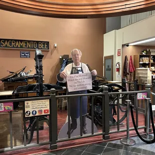 Flat Howard in the printing shop