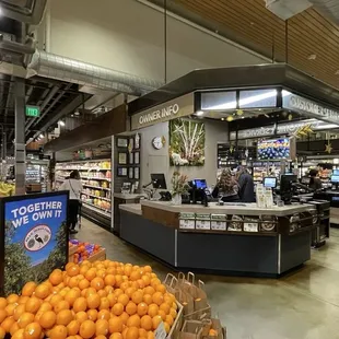 donuts, interior