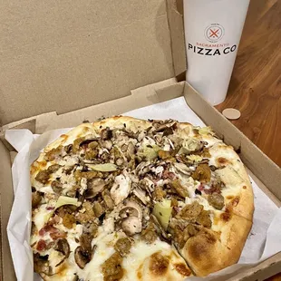 02.01.22 my BYO 10&quot; Pizza and free drink