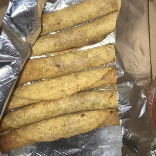 Do NOT ORDER taquitos!! Literally same taste of brand from foods co!!!!! This for 7.99 plus tax ??? Are you crazy ??