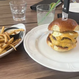 Double Cheeseburger