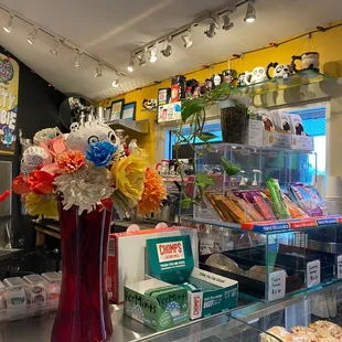 a glass vase with flowers in it