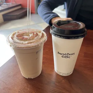 cafe con leche (2) iced &amp; hot!