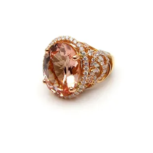 Morganite and Diamond Ring set in 18K Rose Gold