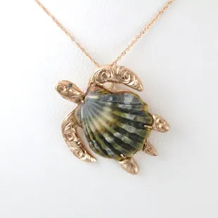 18k Rose Gold Moonrise Shell Honu Turtle Pendant hand-engraved with blue diamond eyes