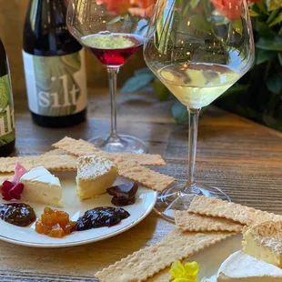 Wine tasting with pairings