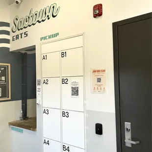 Pick up lockers and pick up window