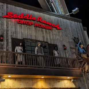 ramen and noodles, outside