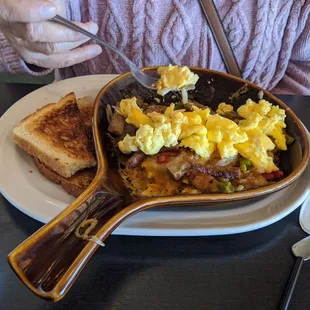 Saddle Rock Skillet with Sausage.