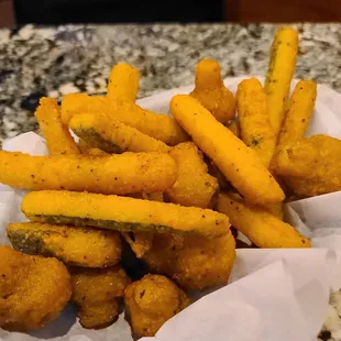 Half &amp; half zucchini fries &amp; fried mushroom