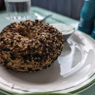 Everything bagel
