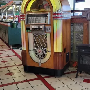 Sweet CD juke box