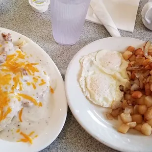 Bill Lewis of Vero Beach, Florida, dining at the Milestone Diner in Dunn, North Carolina.