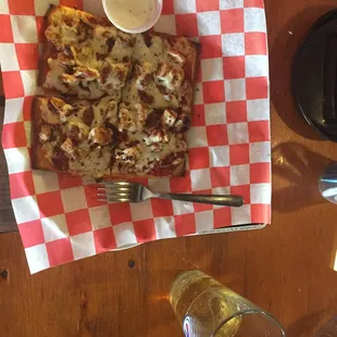 Delicious flat bread pizza!!