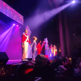 Holiday Dreams Cirque