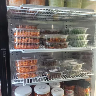 good amount of banchan!