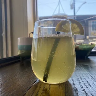 Gold Crush spring cocktail