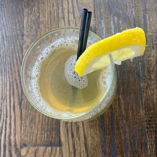 Gold Crush spring cocktail