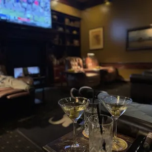 Dirty gin and vodka martinis