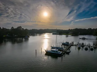Mathews Yacht Club