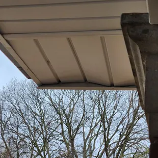 Flashing falling off