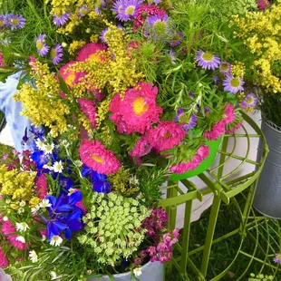 Pretty flowers on sale!