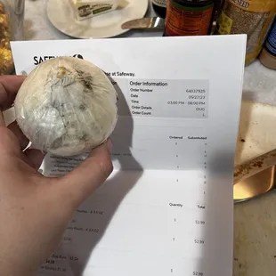 Moldy onion and order date.