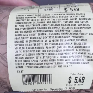 Chicken bacon avocado is all I order and it came with these ingredients!