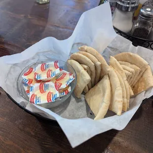 Bread with butter.
